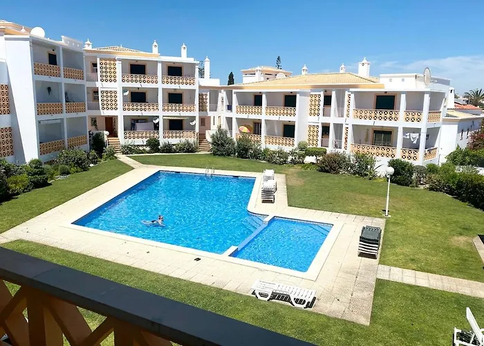 C Dreams - Comfortable And Luminous Apartment